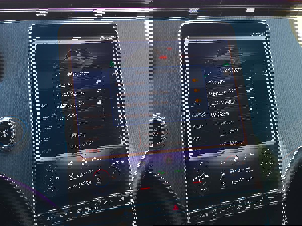 Used 2023 Mercedes-Benz EQE 500 4MATIC SUV image 53