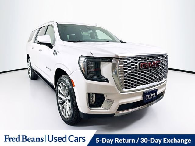 Used 2022 GMC Yukon XL Denali image 1