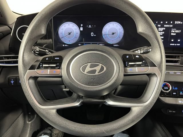 Used 2024 Hyundai Elantra SEL FWD image 13