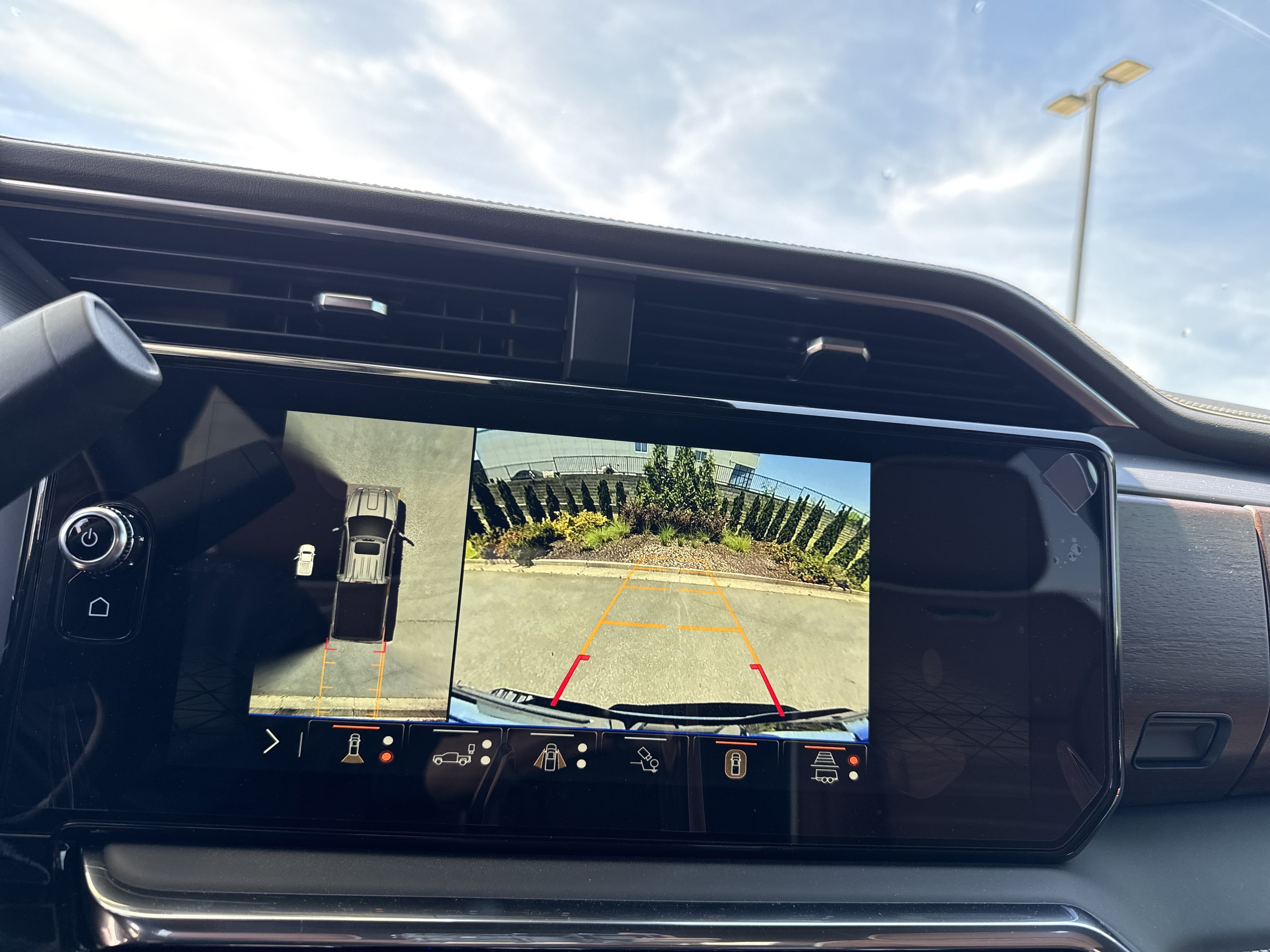 New 2026 GMC Sierra 2500 Denali Ultimate AWD/4WD image 25