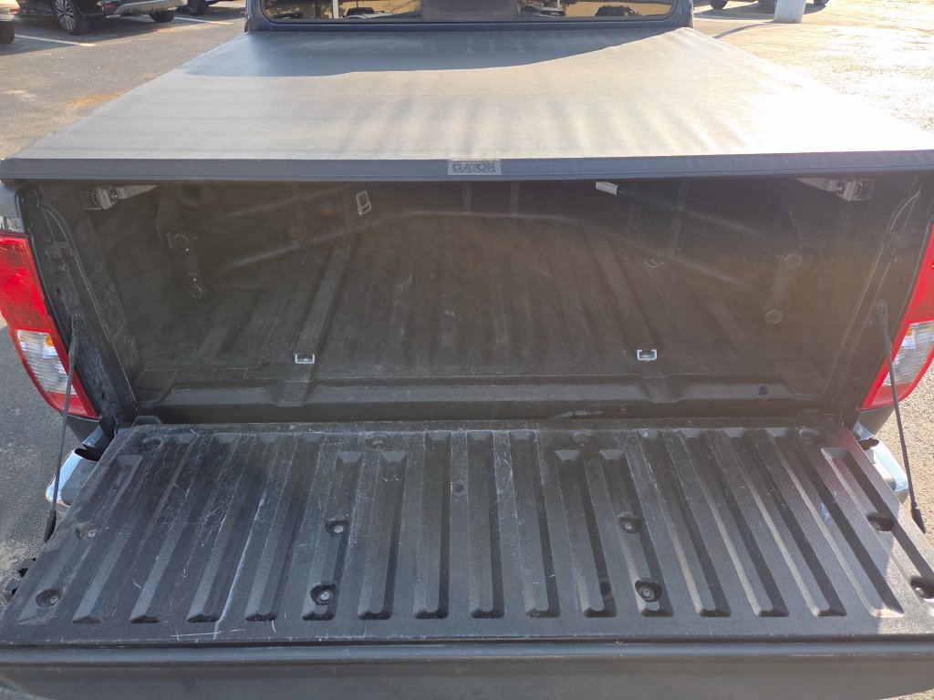 Used 2016 Nissan Frontier SV w/ SV Value Truck Package AWD/4WD image 23