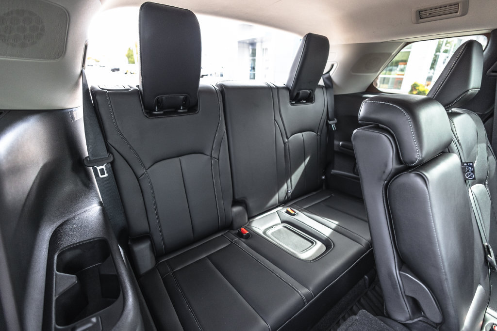 Used 2023 INFINITI QX60 Sensory AWD/4WD image 30