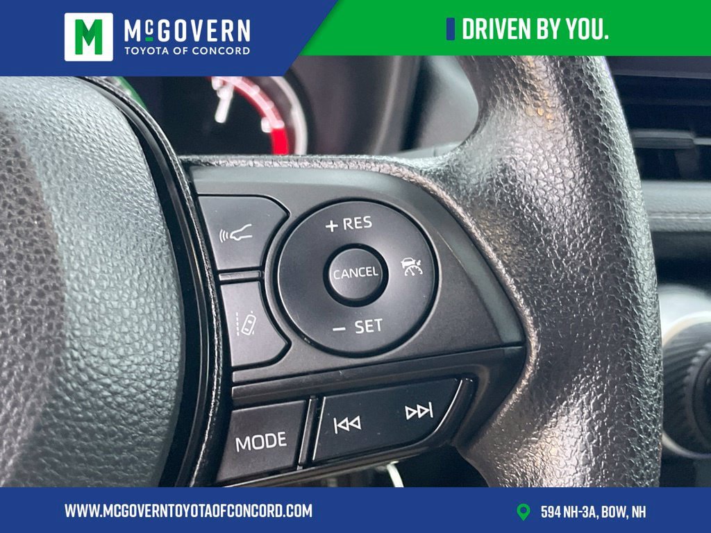 Used 2023 Toyota RAV4 LE AWD/4WD image 29