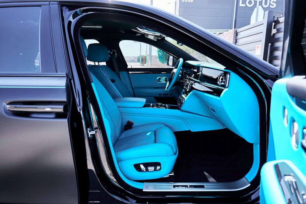 Used 2024 Rolls-Royce Ghost AWD/4WD image 25