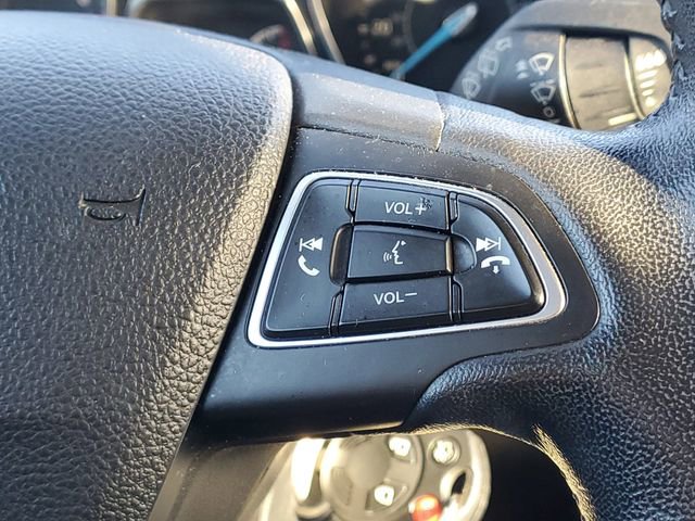 Used 2016 Ford Focus SE w/ Equipment Group 201A FWD image 18