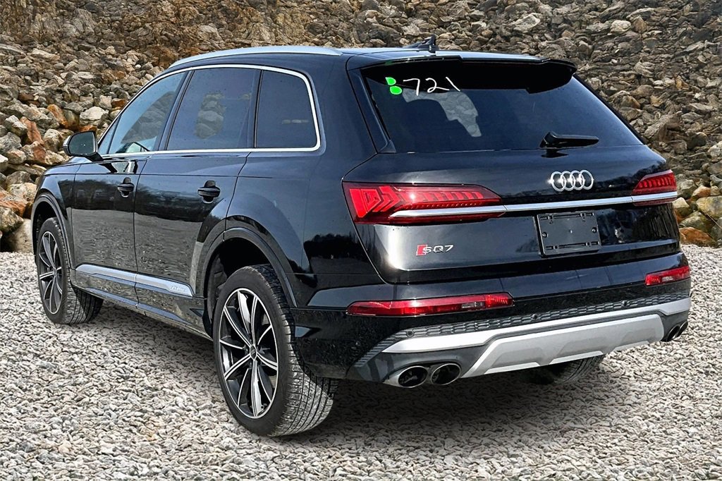 Used 2022 Audi SQ7 Premium Plus w/ SQ7 Executive Package image 11