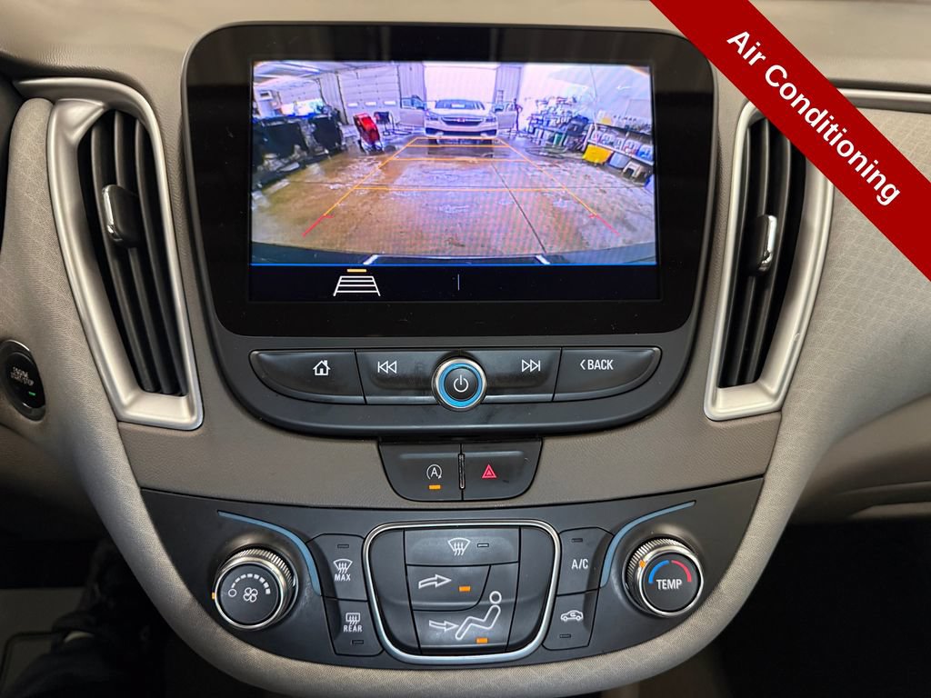 Used 2020 Chevrolet Malibu LS FWD image 24