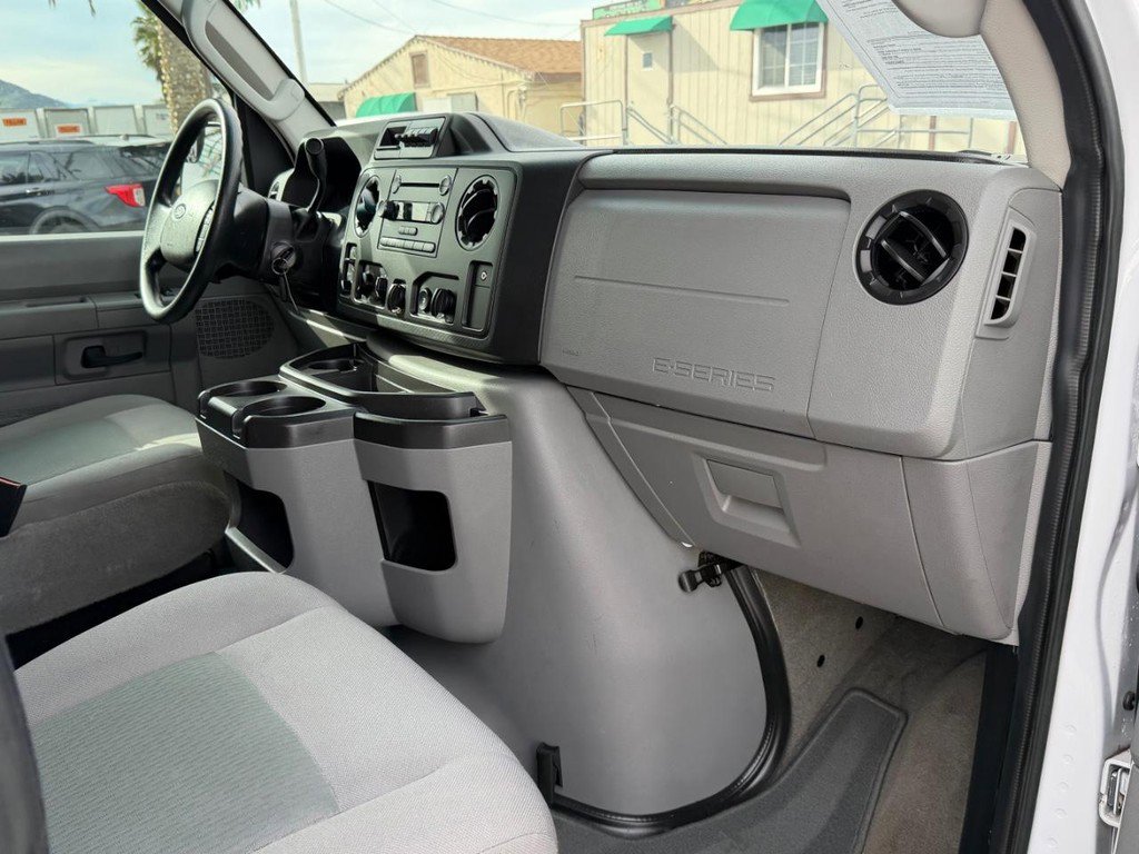 Used 2014 Ford E-250 and Econoline 250 w/ Interior Upgrade Package image 29