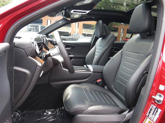 Used 2026 Mercedes-Benz GLC 350e 4MATIC image 18