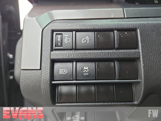 Used 2024 Toyota Tacoma SR5 AWD/4WD image 17