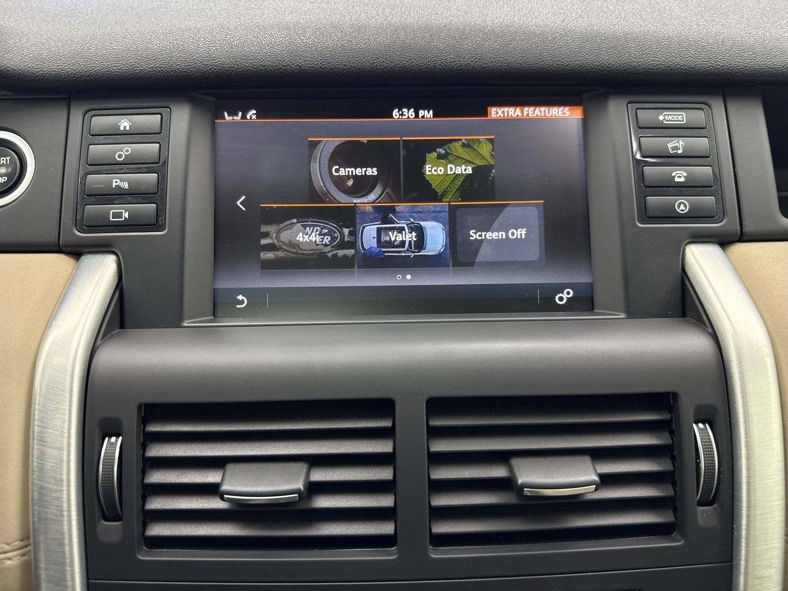 Used 2019 Land Rover Discovery Sport AWD/4WD image 25