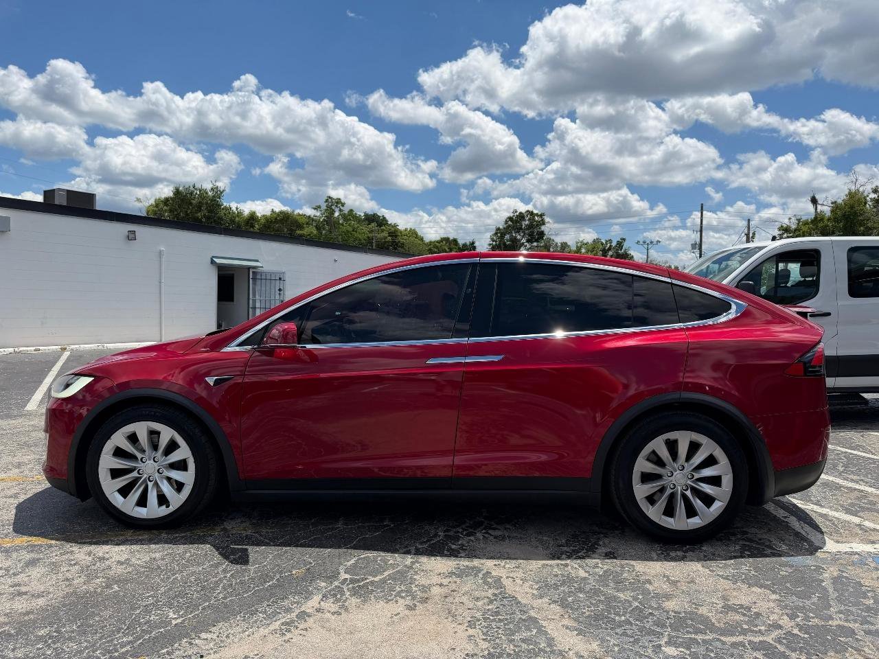 Used 2018 Tesla Model X 100D AWD/4WD image 4