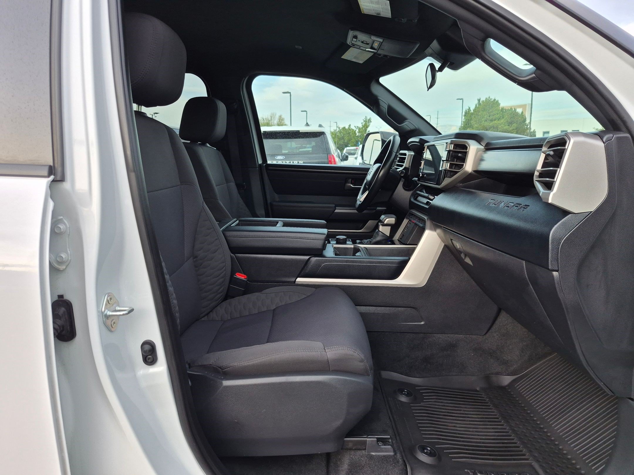 Used 2026 Toyota Tundra SR5 w/ SR5 Convenience Package AWD/4WD image 32