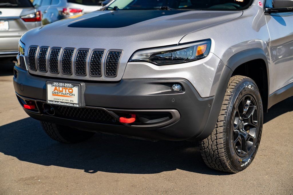 Used 2019 Jeep Cherokee Trailhawk AWD/4WD image 7