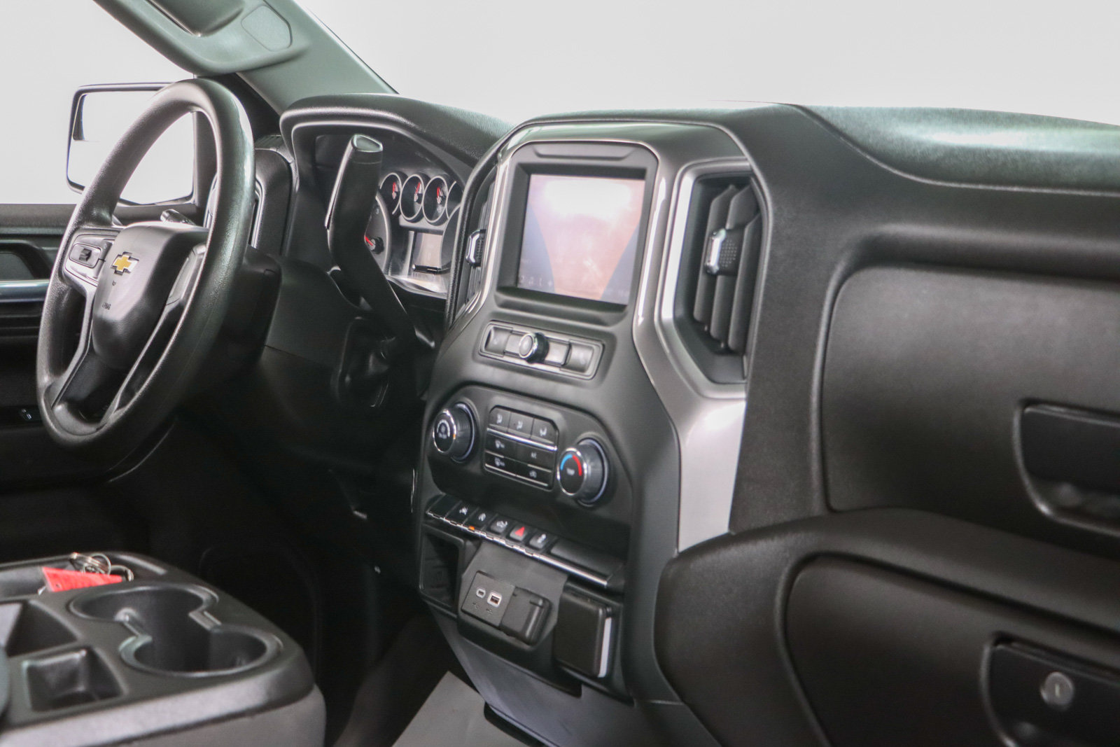 Used 2024 Chevrolet Silverado 1500 Custom AWD/4WD image 25