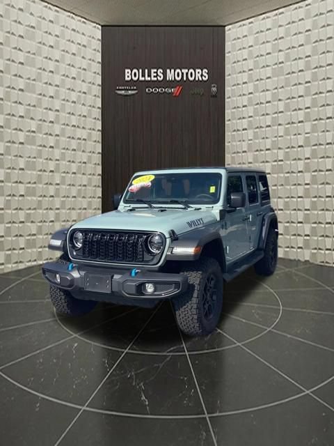 Certified 2024 Jeep Wrangler Unlimited AWD/4WD image 11