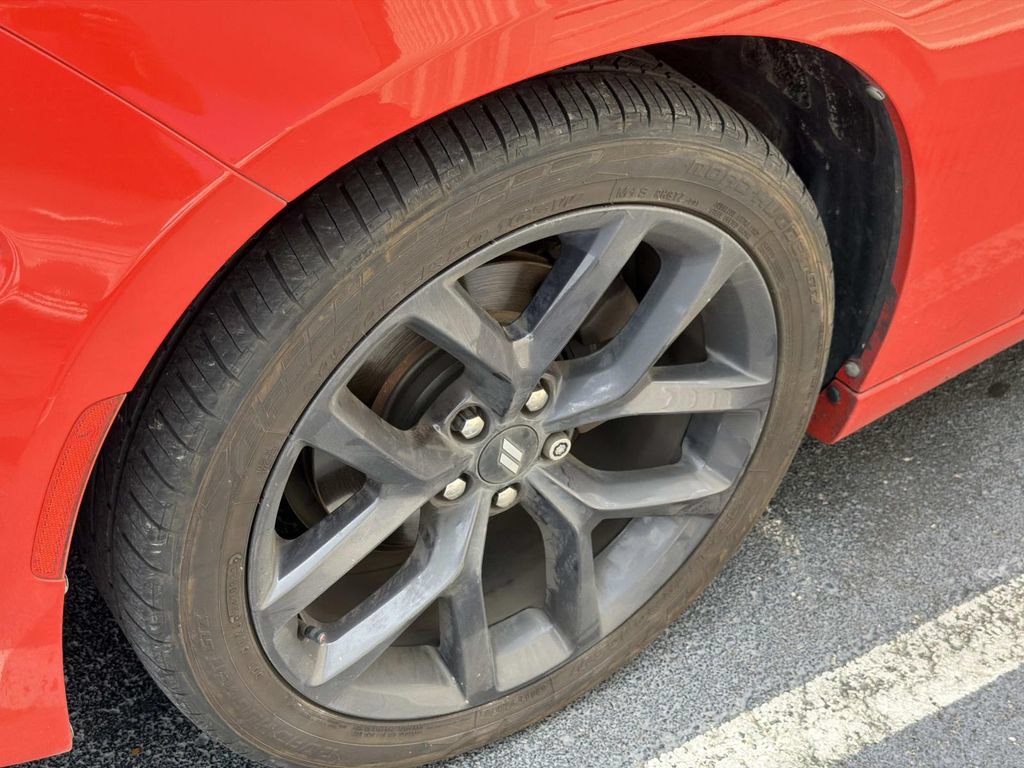 Used 2020 Dodge Charger SXT w/ Blacktop Package RWD image 10