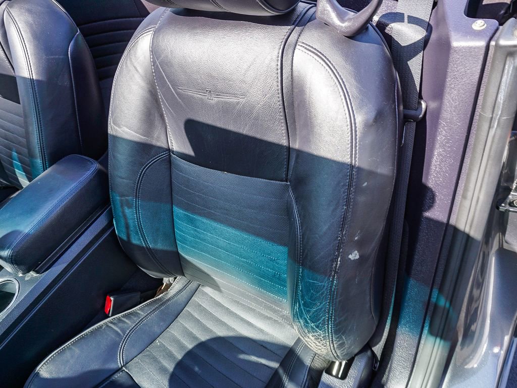 Used 2003 Ford Thunderbird image 20