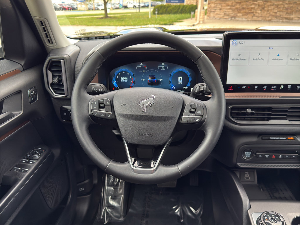 Used 2025 Ford Bronco Sport Outer Banks w/ Outer Banks Tech Package+ AWD/4WD image 13
