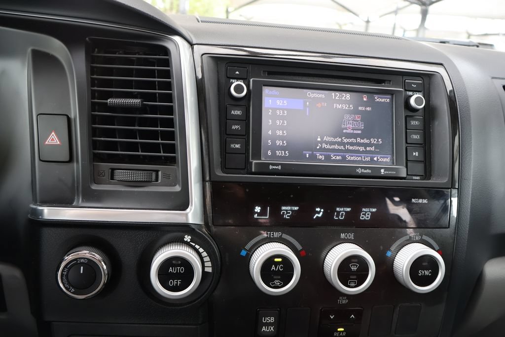 Used 2019 Toyota Sequoia SR5 AWD/4WD image 6