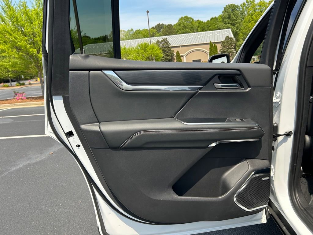 Used 2024 GMC Acadia Elevation image 57