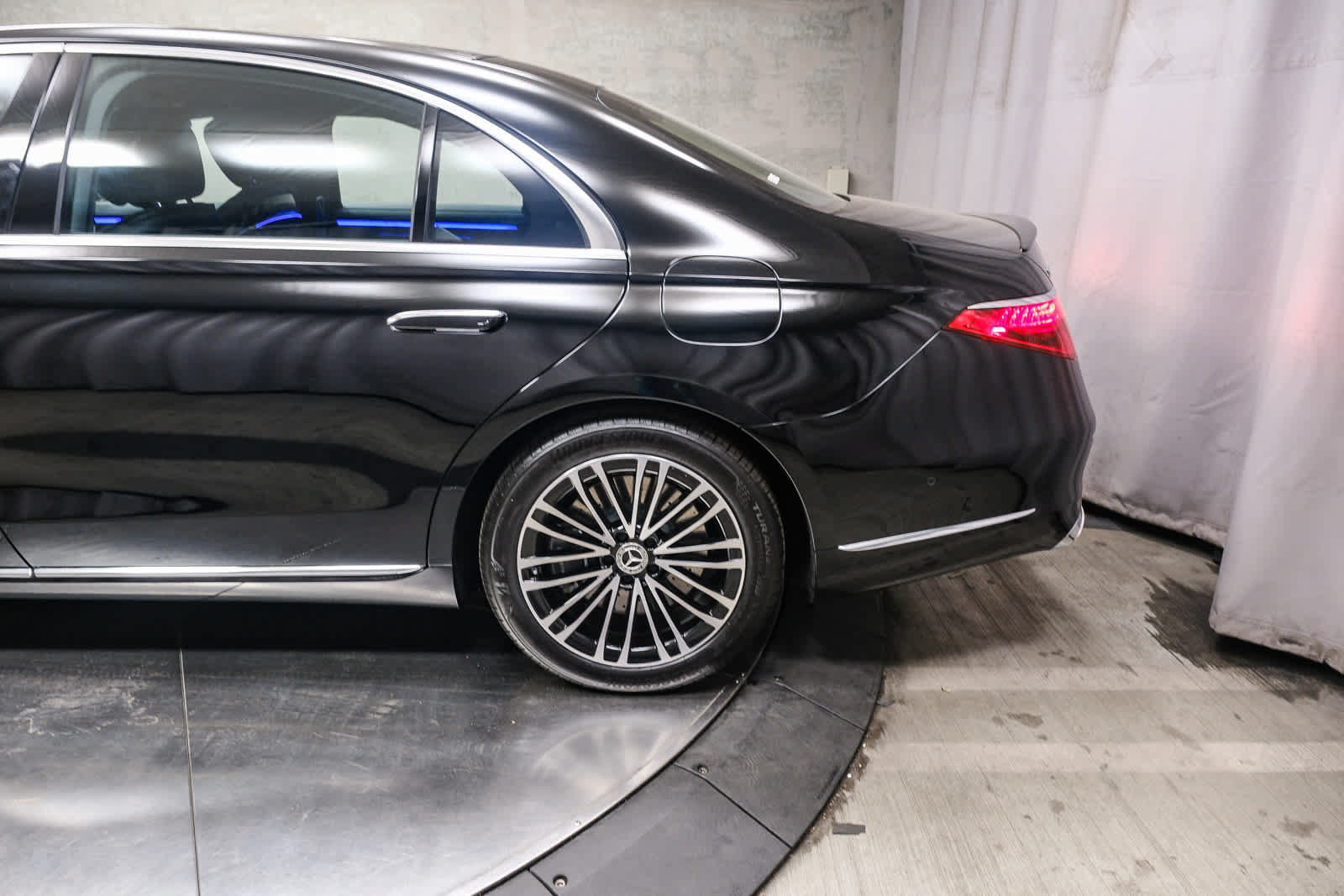 Used 2024 Mercedes-Benz S 580e 4MATIC Sedan image 8