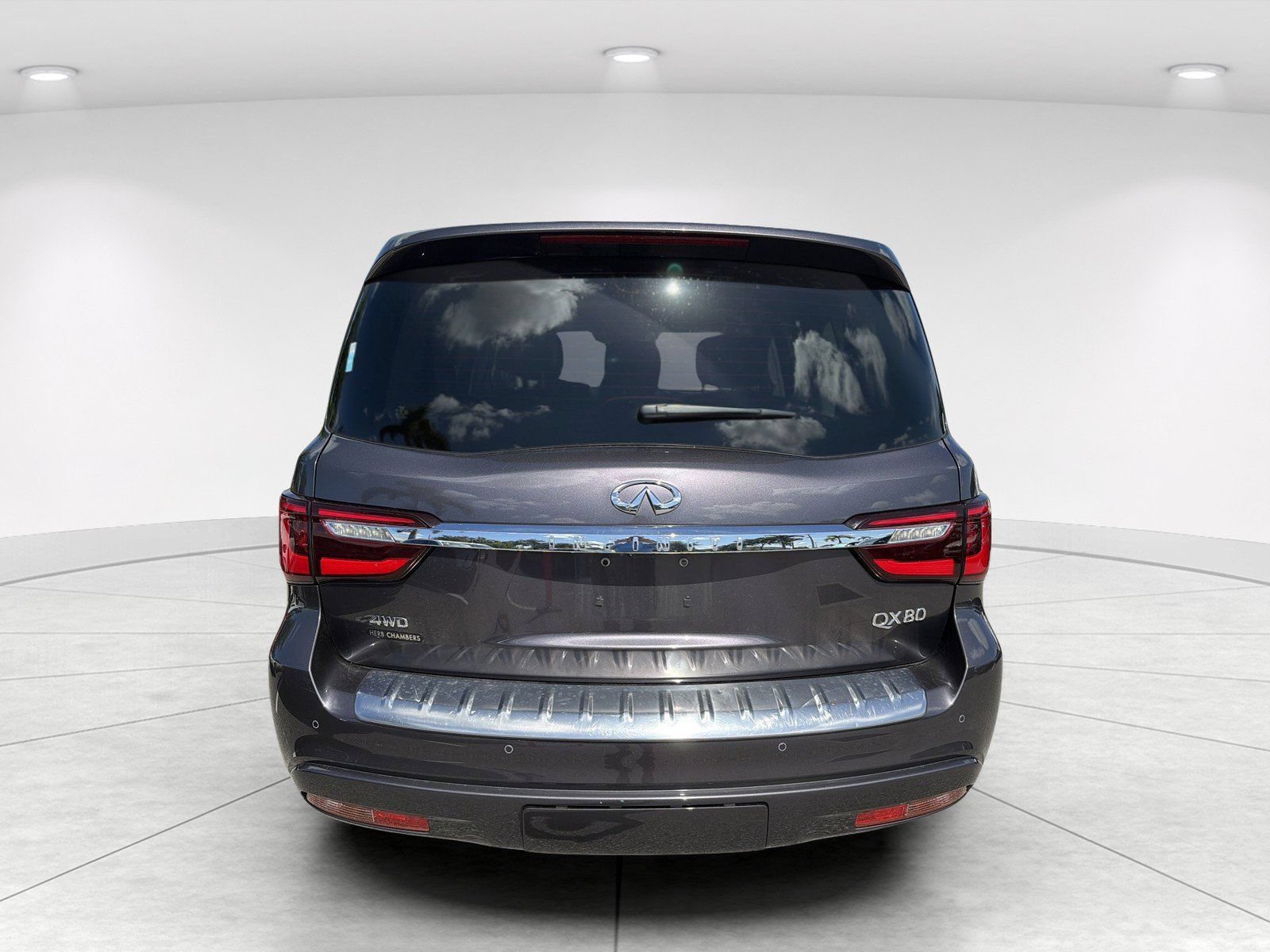 Used 2022 INFINITI QX80 Luxe w/ Cargo Package AWD/4WD image 5