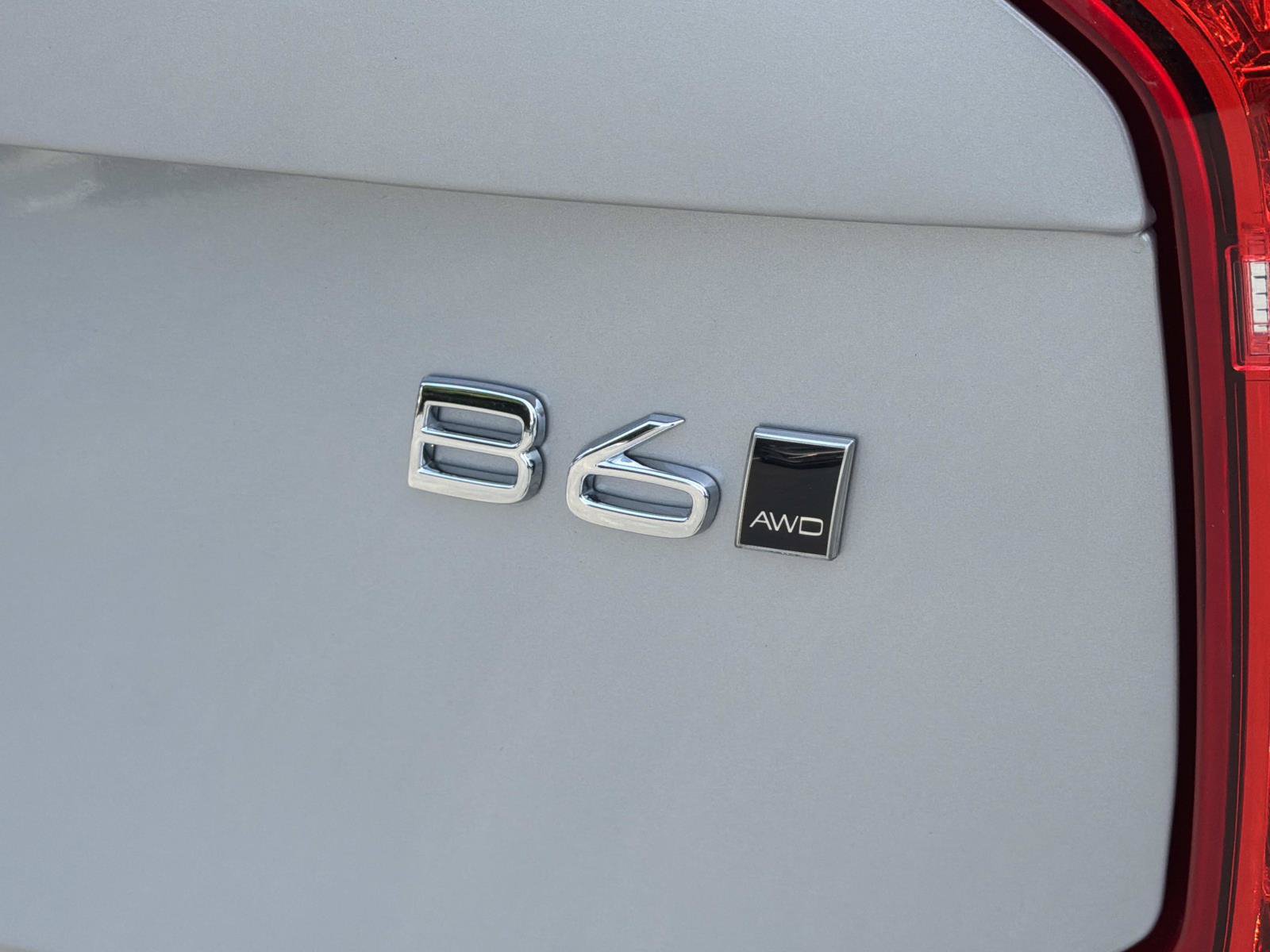 Certified 2024 Volvo XC90 B6 Plus AWD/4WD image 29