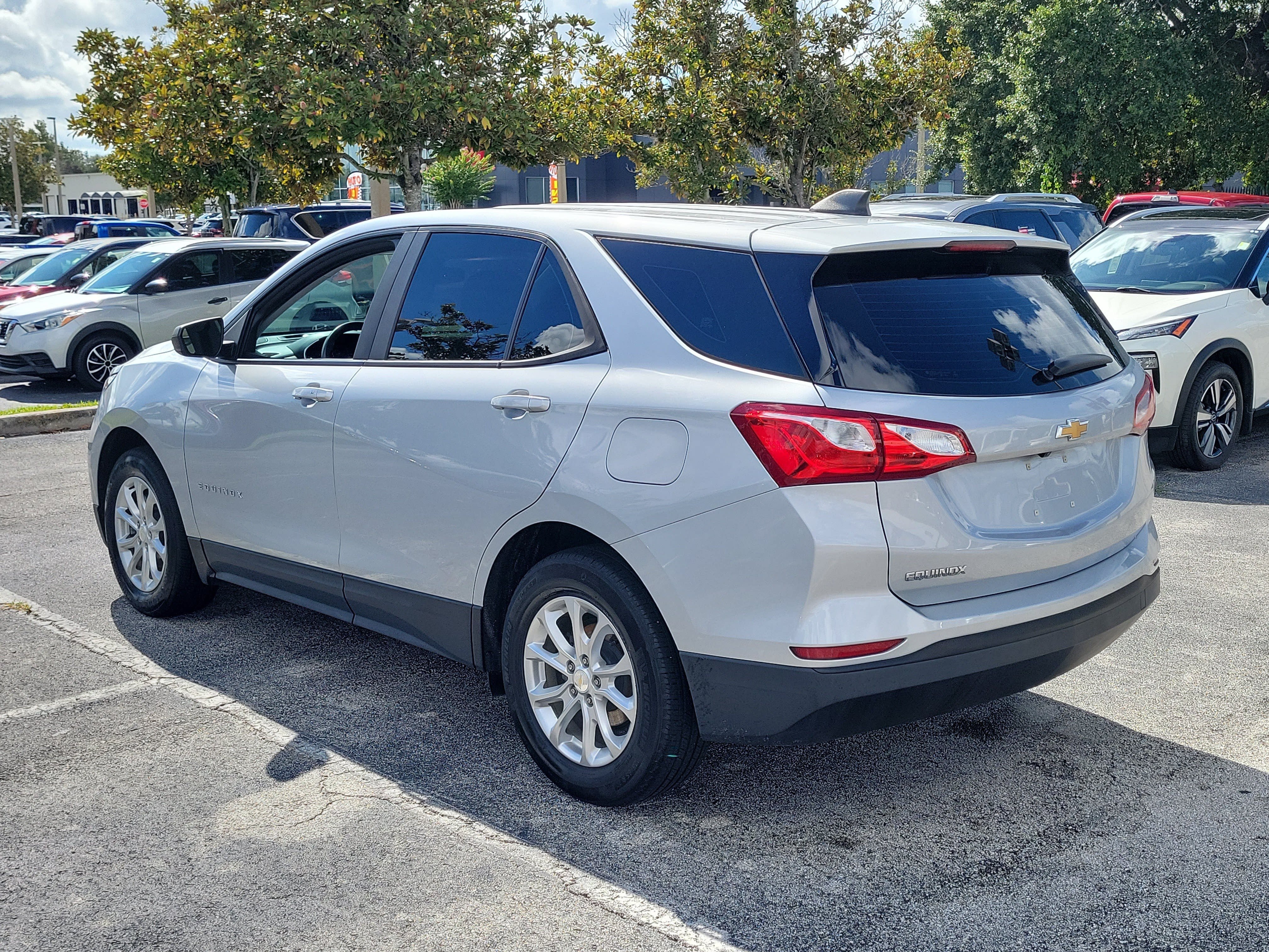 Used 2021 Chevrolet Equinox LS FWD image 7
