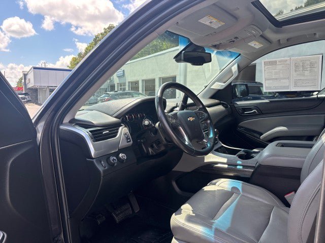 Used 2018 Chevrolet Suburban LT AWD/4WD image 14