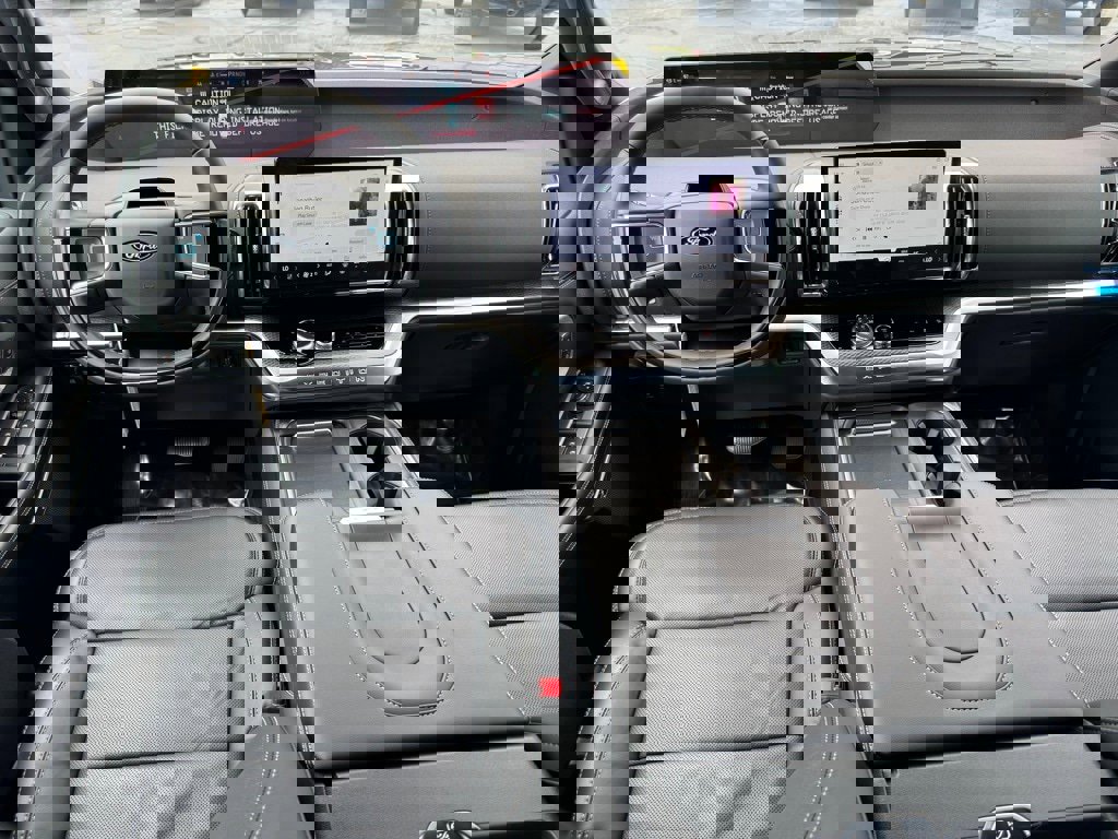 New 2025 Ford Expedition Platinum w/ Stealth Performance Package image 5