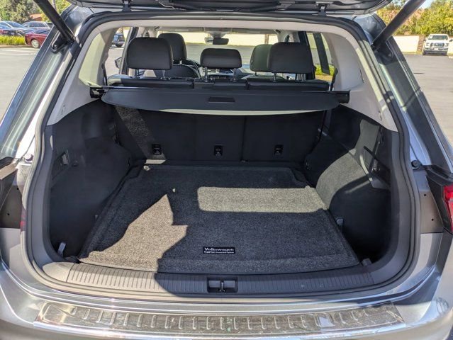 Used 2019 Volkswagen Tiguan SEL Premium AWD/4WD image 29