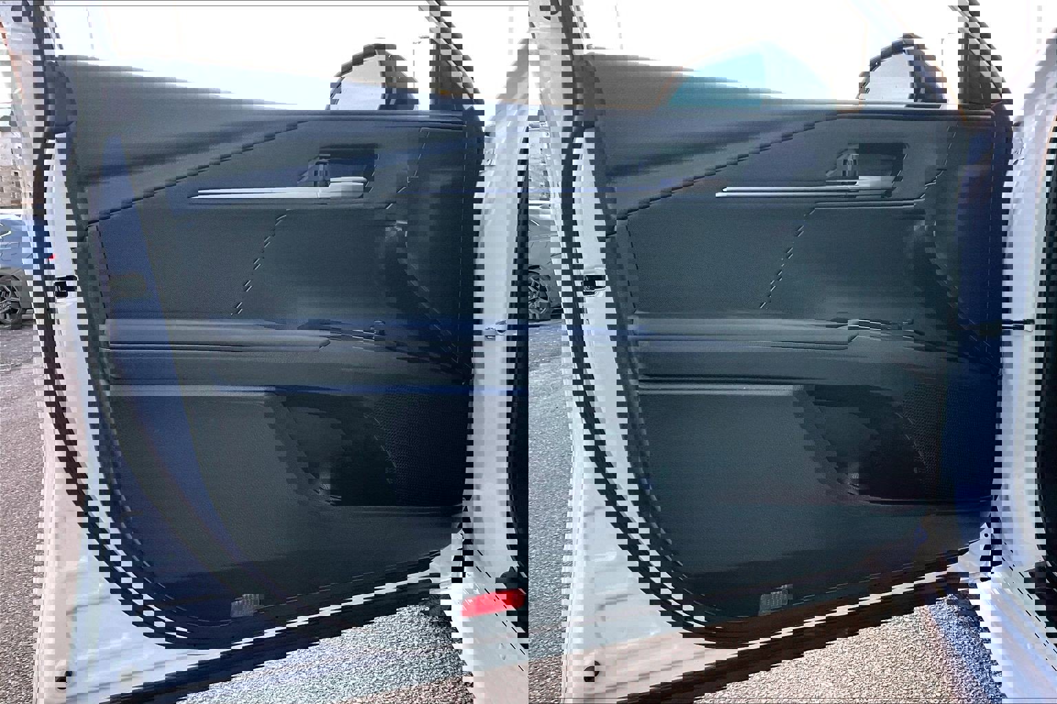 Used 2025 Toyota Camry LE image 21