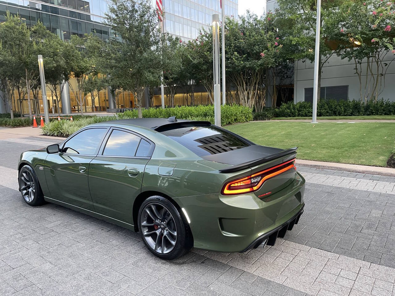 Used 2022 Dodge Charger Scat Pack w/ Plus Group RWD image 28