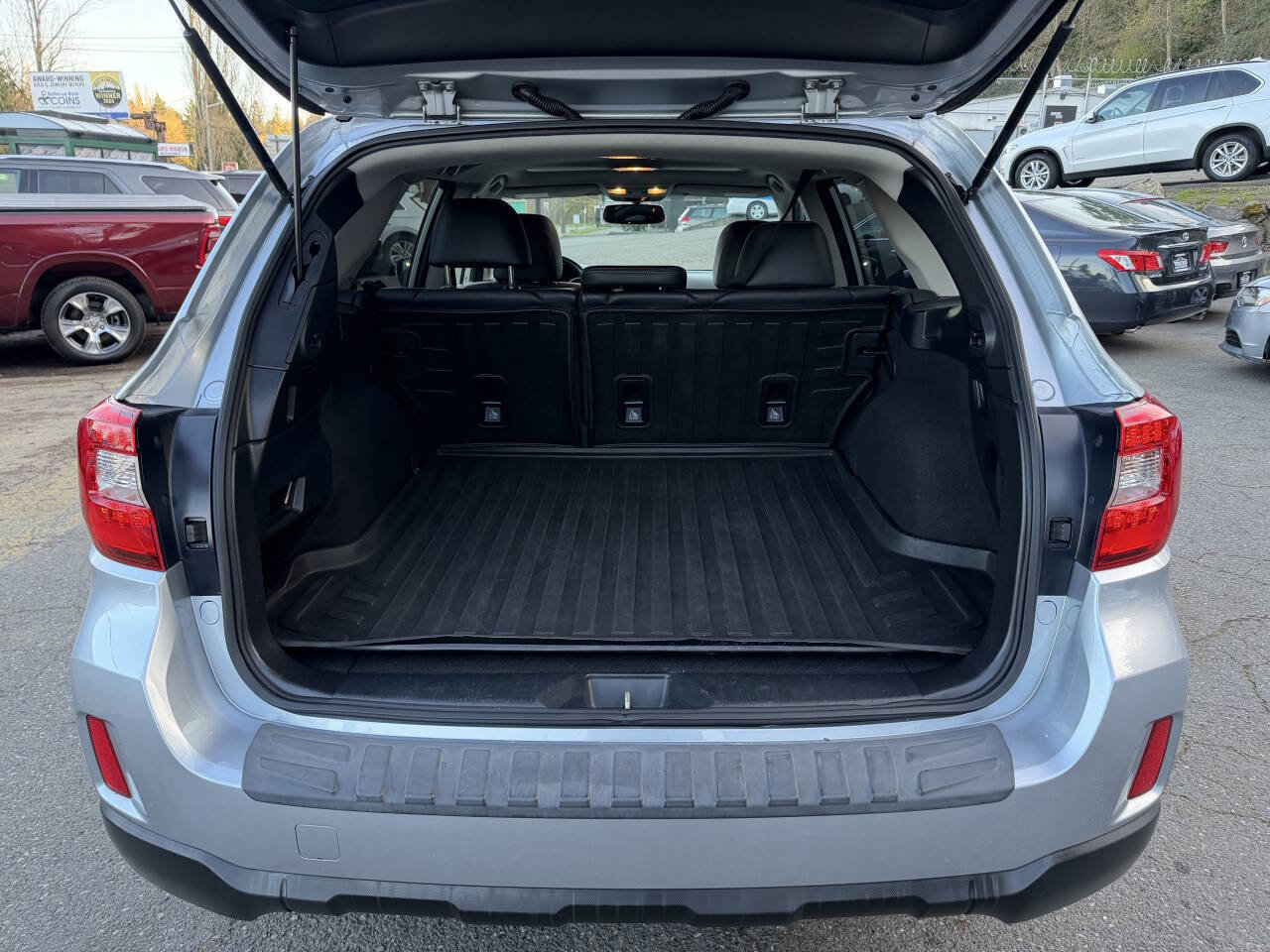 Used 2017 Subaru Outback 2.5i Limited w/ Popular Package #5 image 27