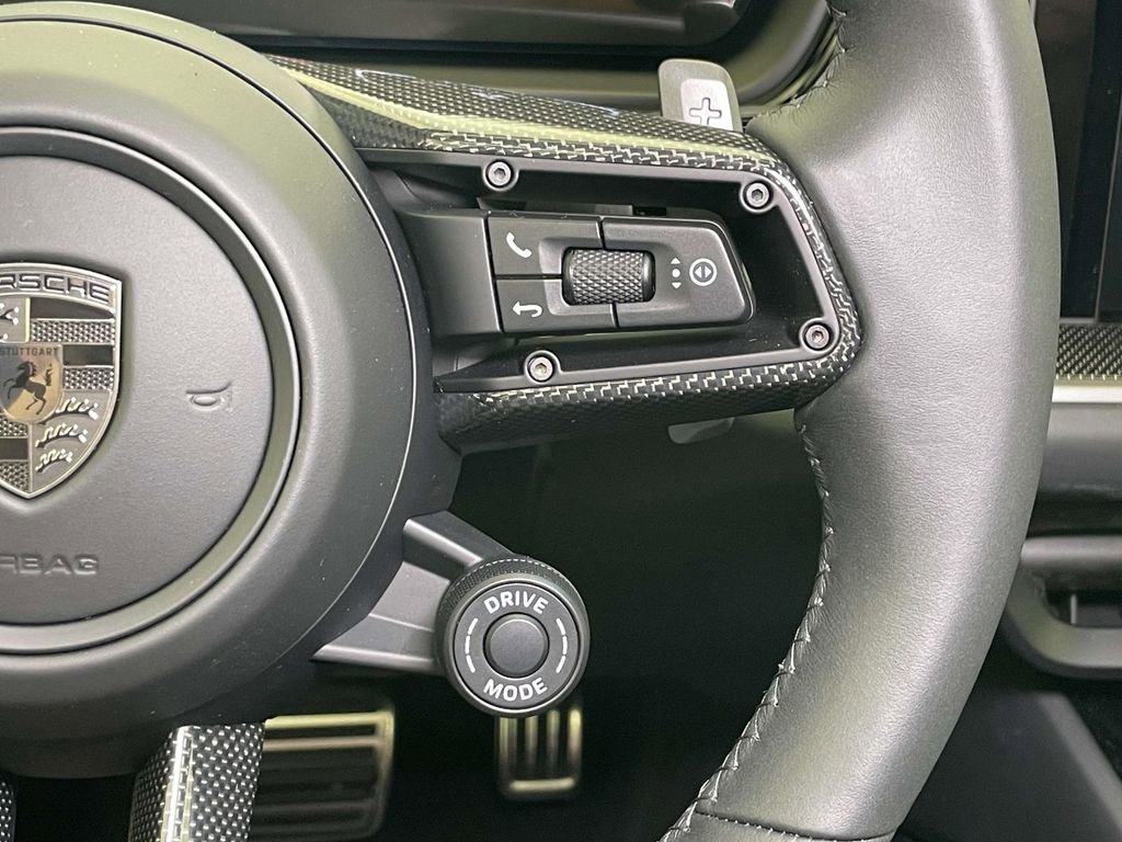 New 2025 Porsche Cayenne Turbo AWD/4WD image 38