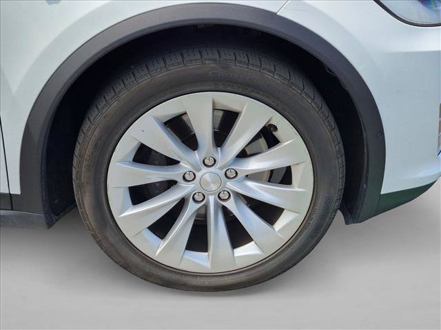 Used 2020 Tesla Model X Long Range AWD/4WD image 16