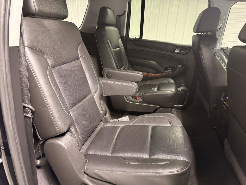 Used 2019 Chevrolet Suburban Premier image 35
