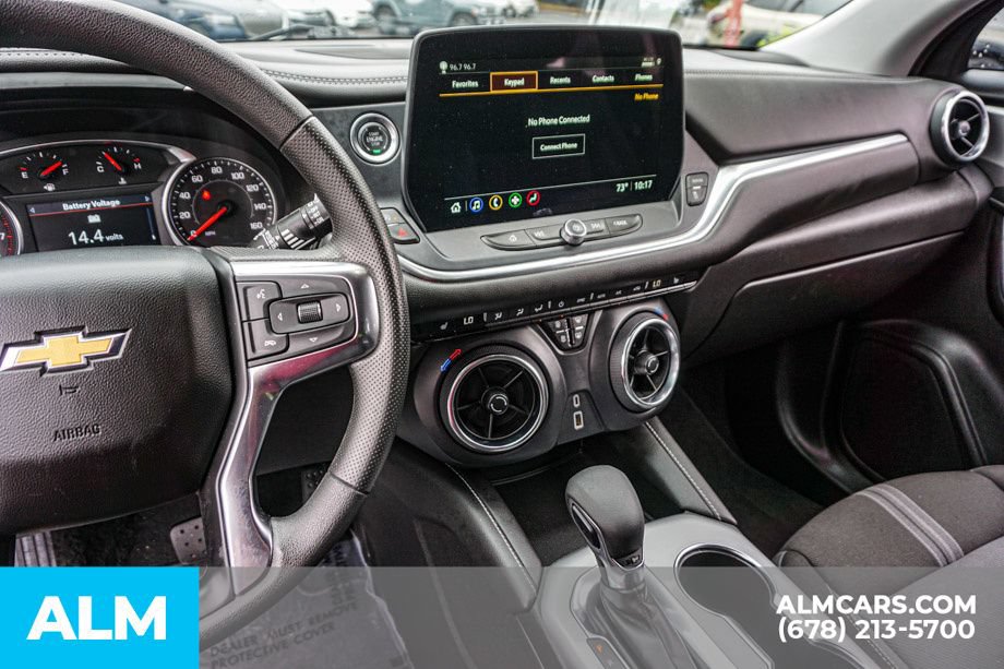 Used 2025 Chevrolet Blazer LT FWD image 32