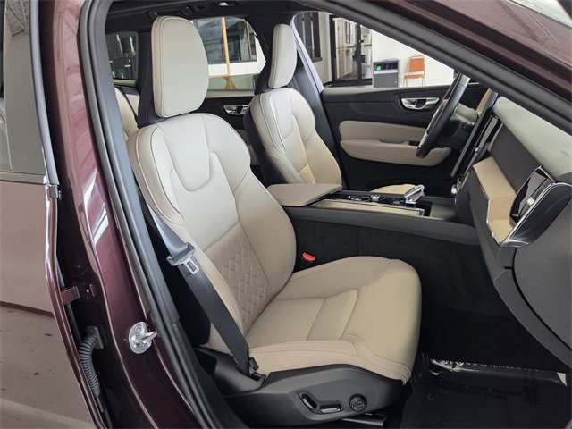 Certified 2026 Volvo XC60 B5 Core image 22