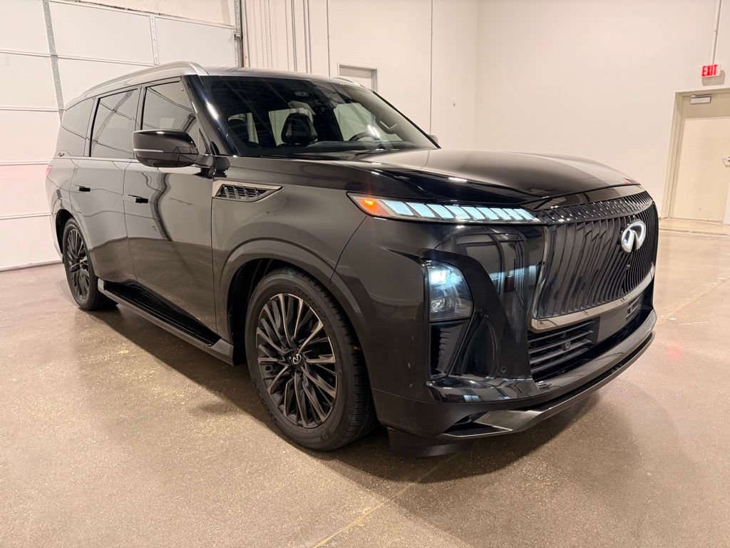 Used 2025 INFINITI QX80 Autograph AWD/4WD image 3