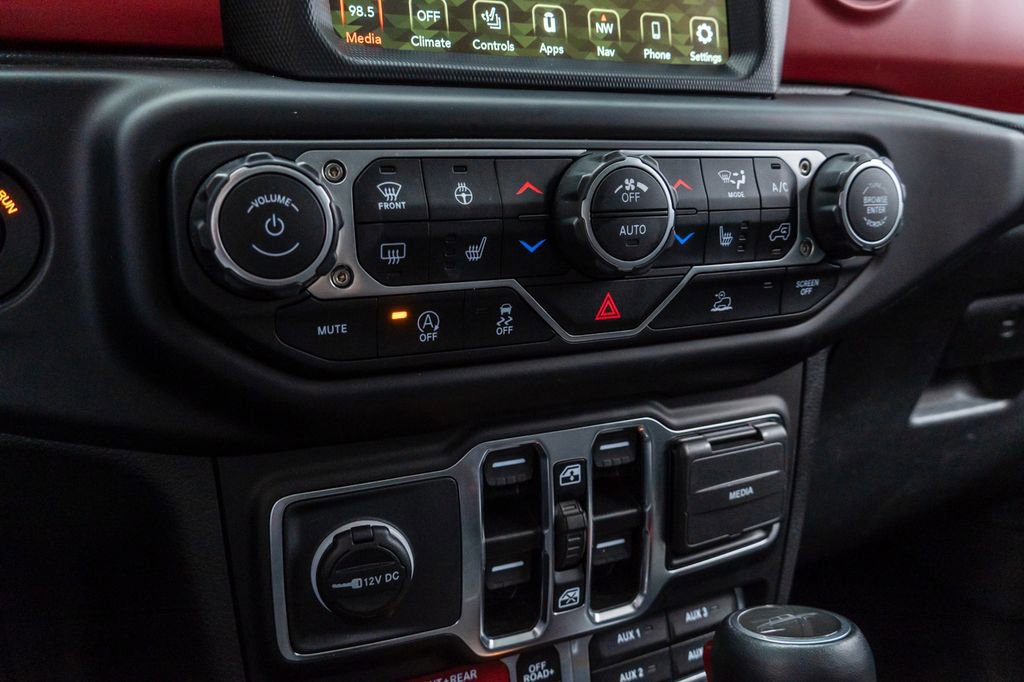 Used 2023 Jeep Gladiator Rubicon w/ LED Lighting Group image 18