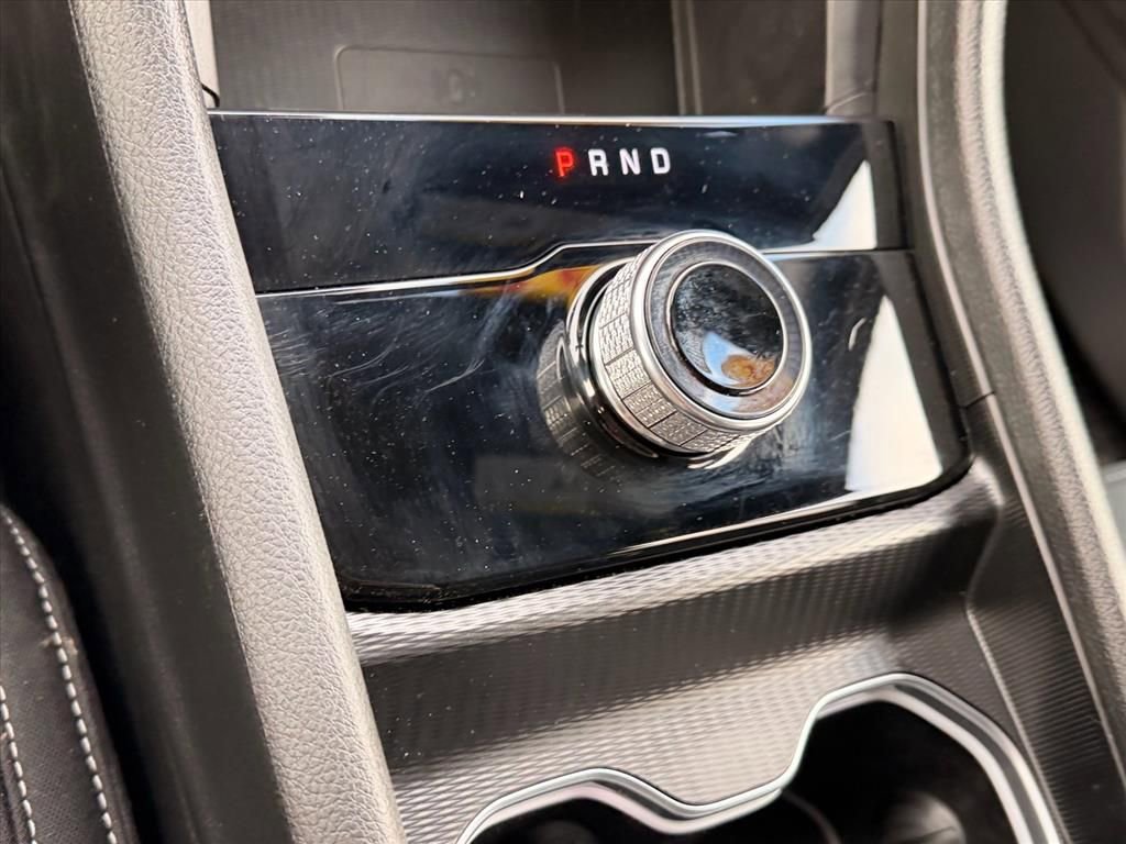 Used 2025 Jeep Grand Cherokee Laredo w/ Luxury Tech Group I AWD/4WD image 20