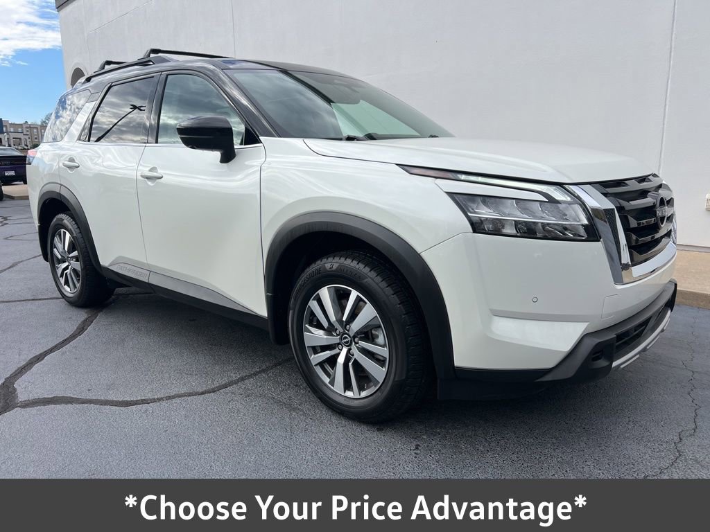 Used 2023 Nissan Pathfinder SL