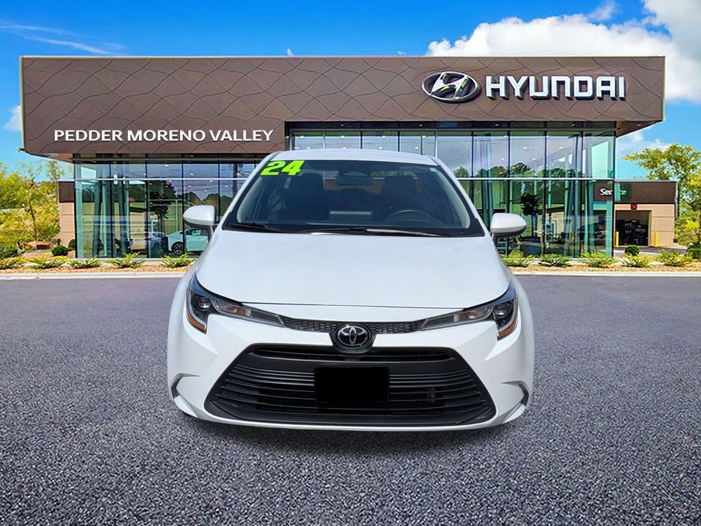 Used 2024 Toyota Corolla LE image 9