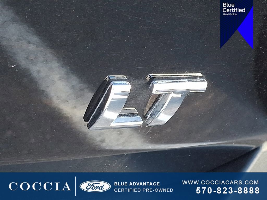 Used 2023 Chevrolet Traverse LT w/ LPO, Floor Liner Package image 30