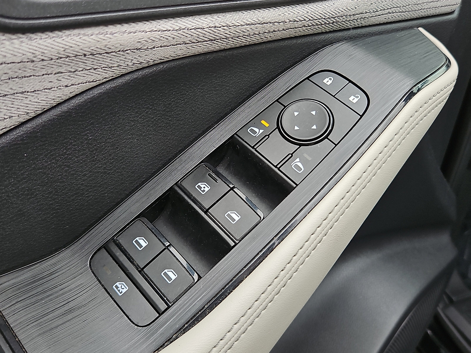 Certified 2023 Nissan Rogue SV AWD/4WD image 25