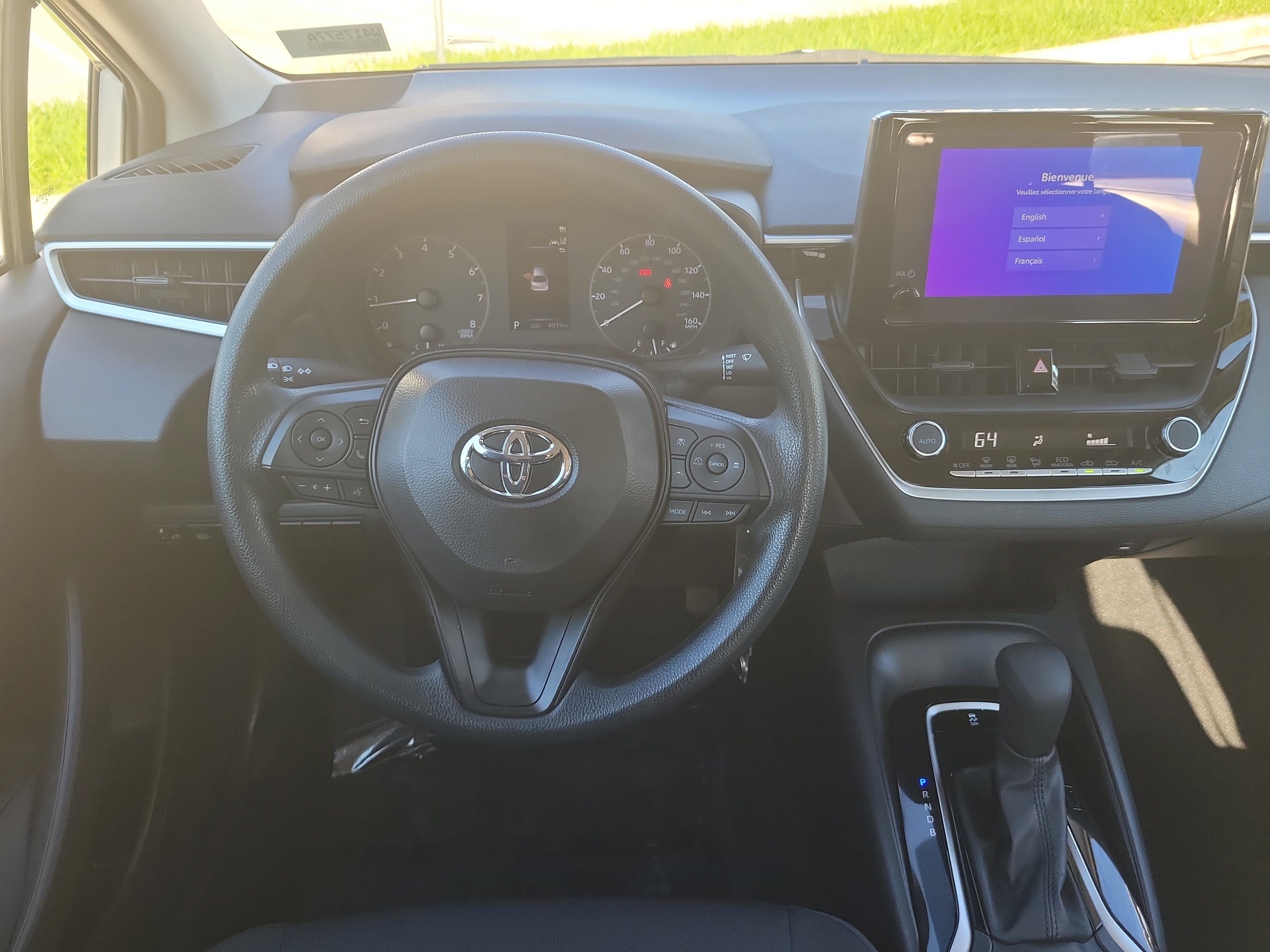 Used 2024 Toyota Corolla LE FWD image 17
