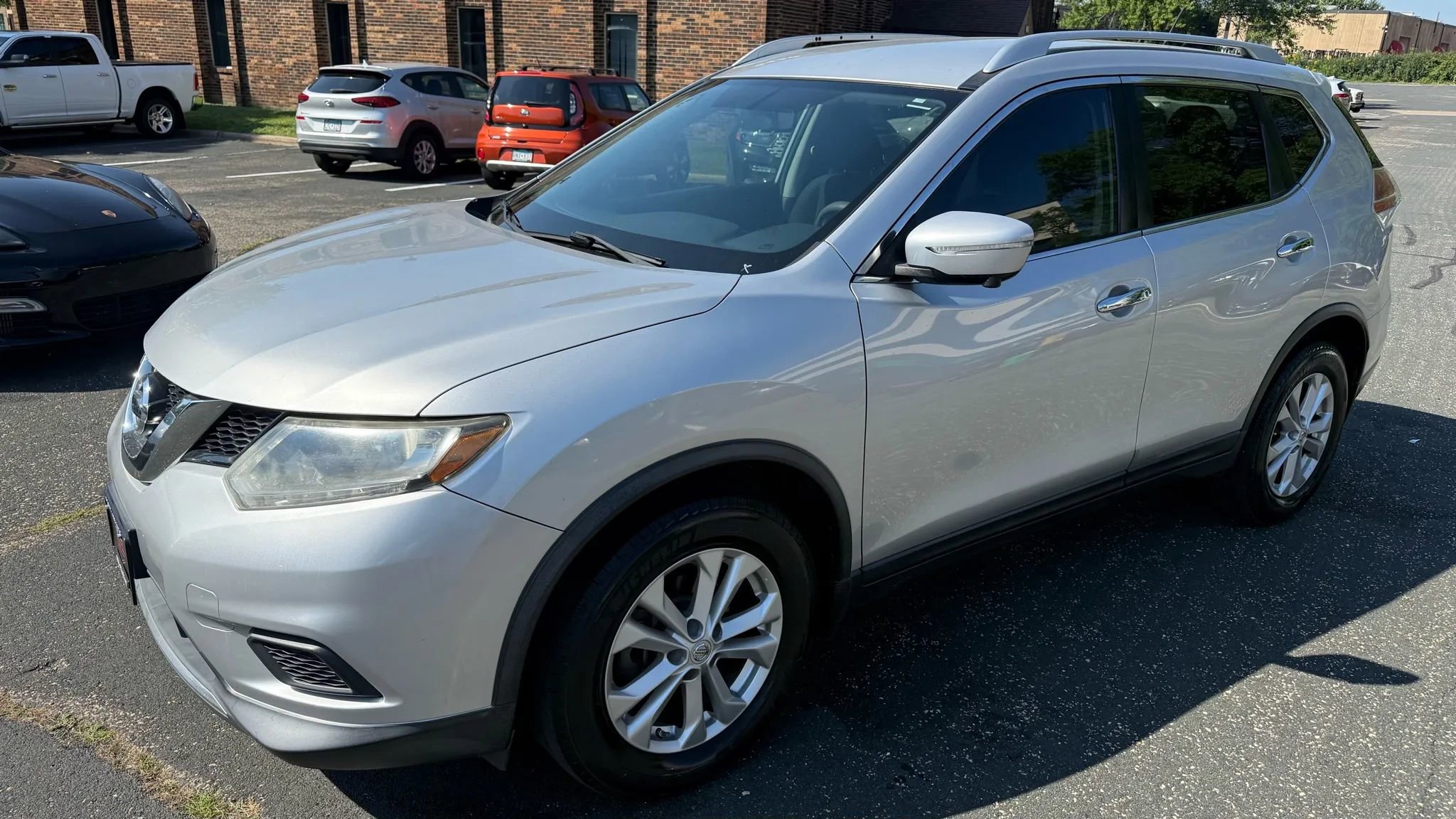 Used 2015 Nissan Rogue SV w/ SV Premium Package