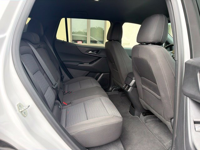 Used 2026 Chevrolet Equinox LT AWD/4WD image 17